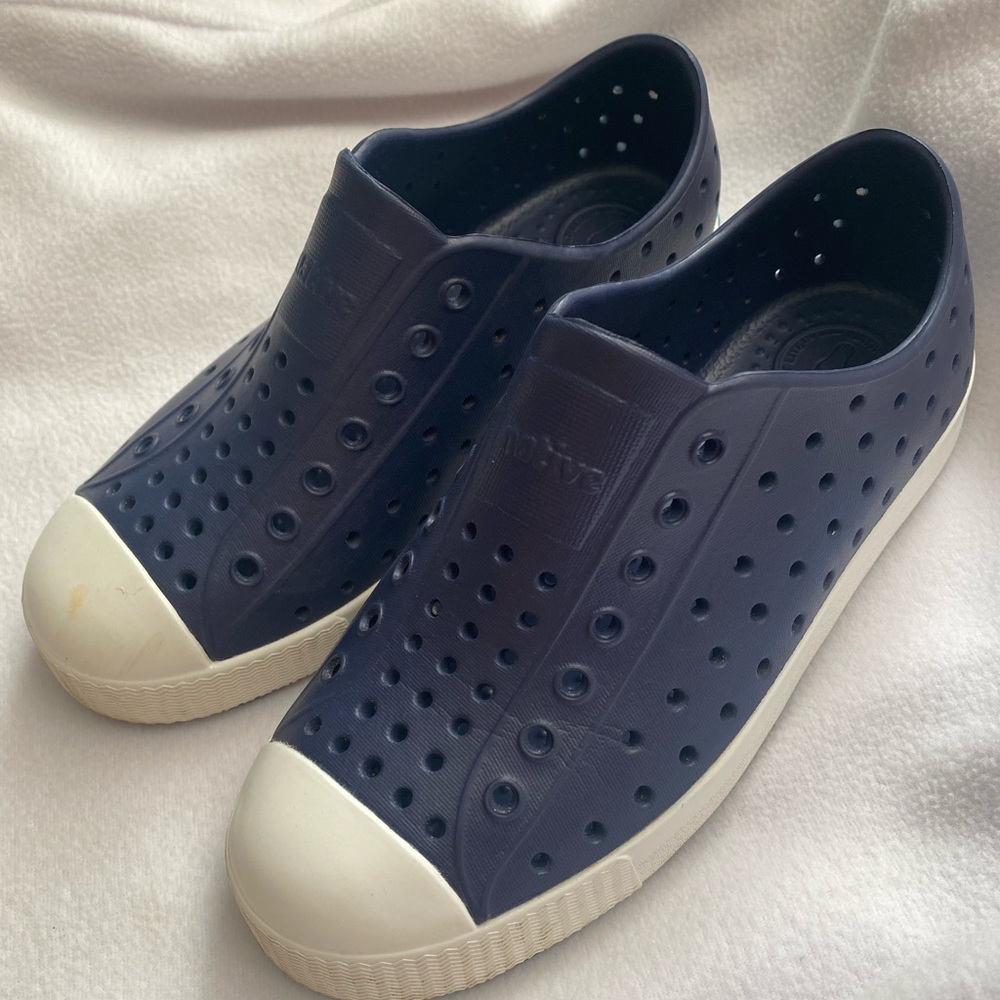 Navy blue Natives